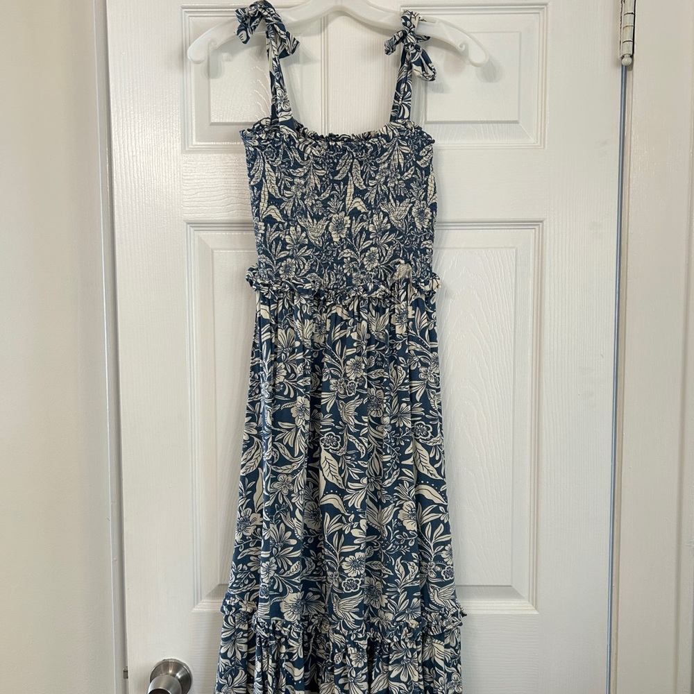 Blue flowy cute dress